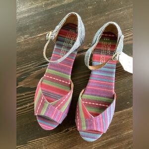 Toms wedge sandals perfect for summer!